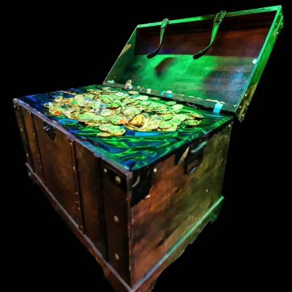 Standing Prop - Vintage Trunk Chest