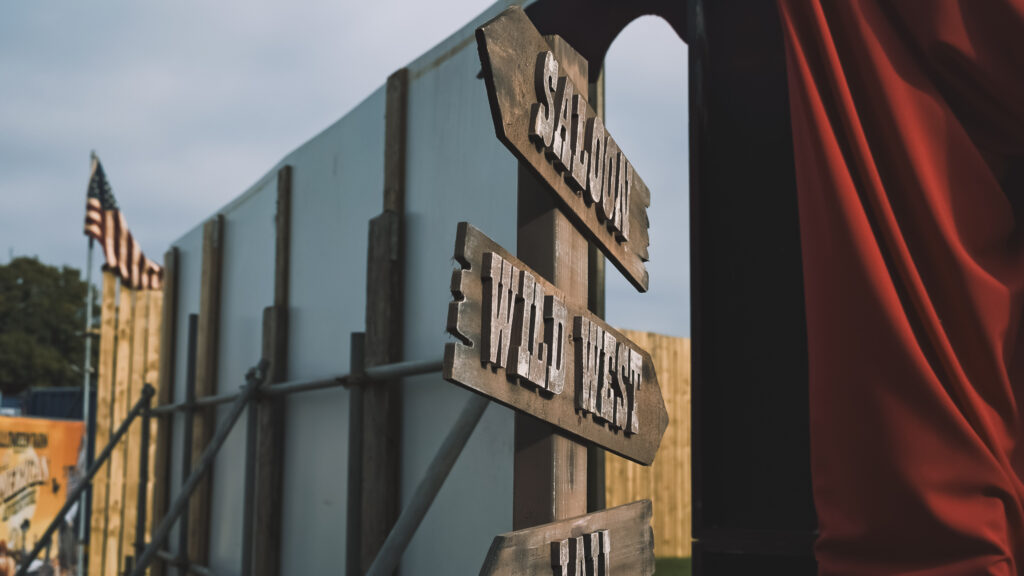 Wild West event decor (3)