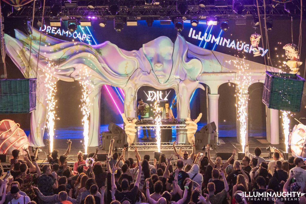 Dreamscape event decor (11)