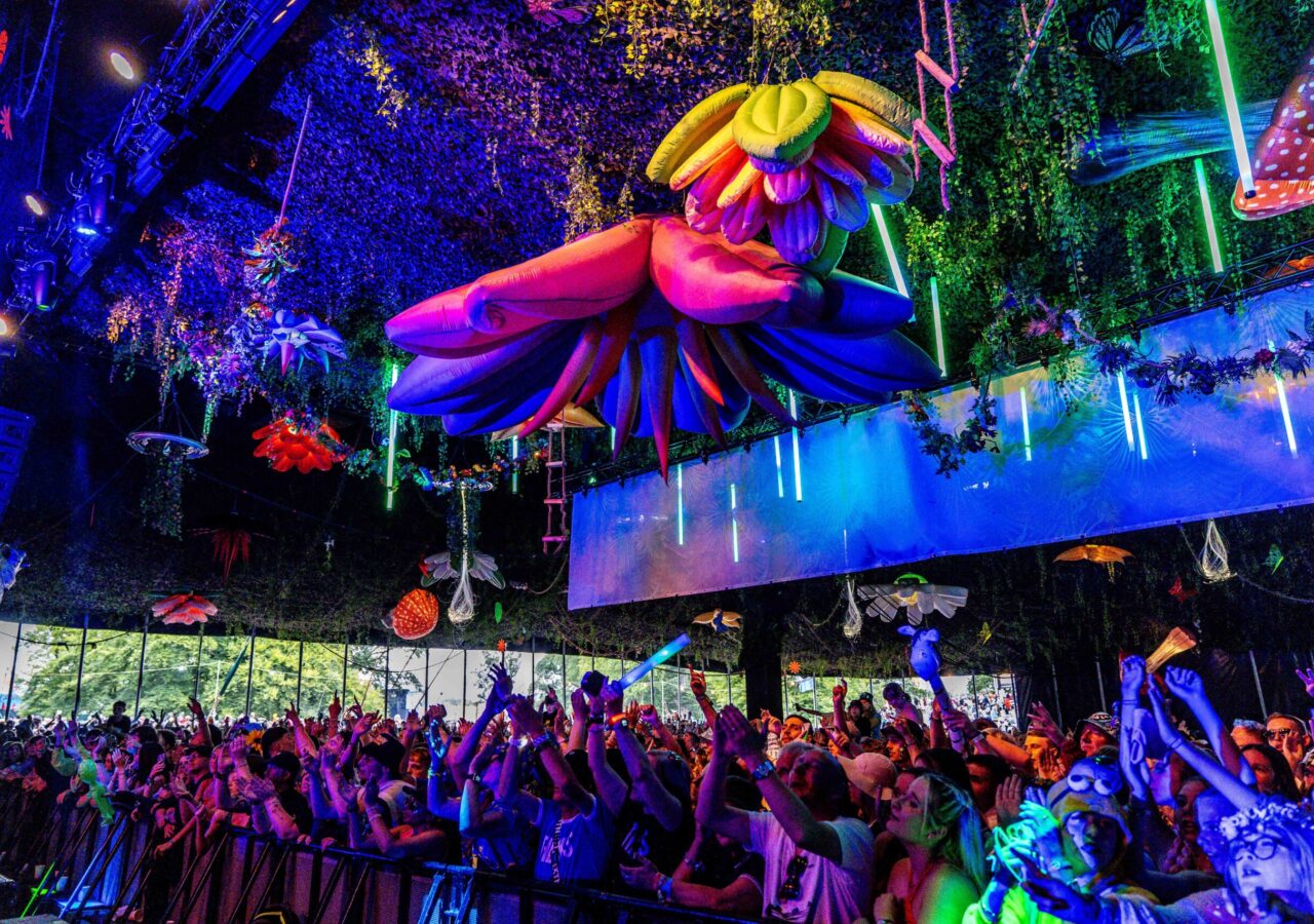 Festival event decor (39)