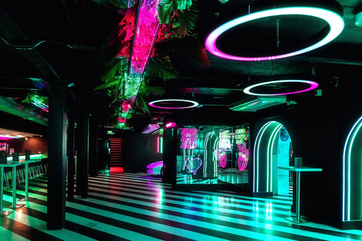 Diseño de interiores del bar de cócteles y discoteca Vice Liverpool, a cargo de Visual Architects